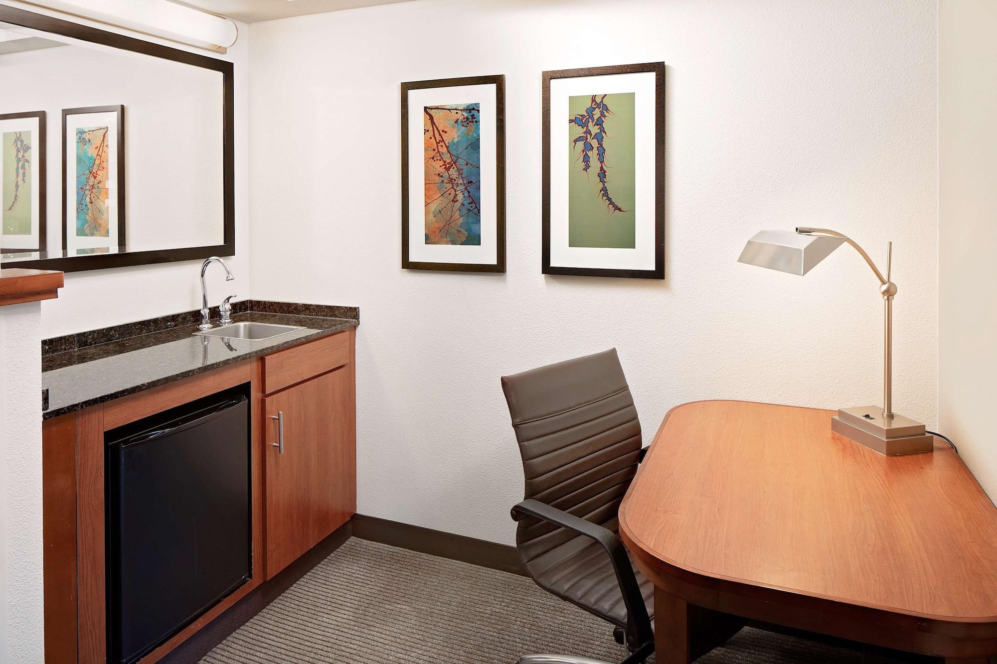 Hyatt Place Ontario/Rancho Cucamonga Екстер'єр фото