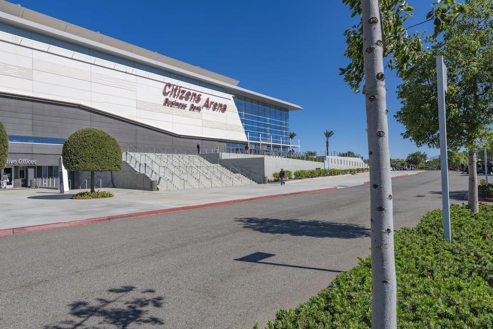 Hyatt Place Ontario/Rancho Cucamonga Екстер'єр фото