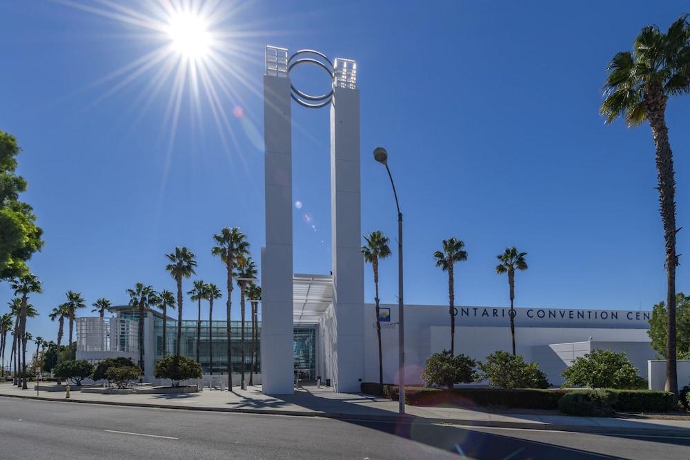 Hyatt Place Ontario/Rancho Cucamonga Екстер'єр фото