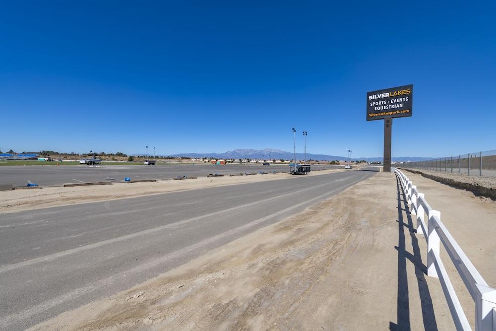 Hyatt Place Ontario/Rancho Cucamonga Екстер'єр фото